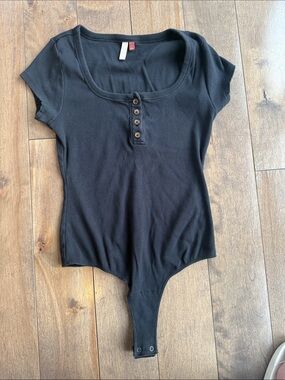 Pilcro Black Short-Sleeve Henley Bodysuit with Button Front